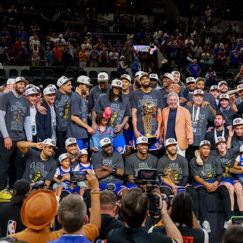 Knicks bateu o San Antonio Spurs e conquistou o título da NBA