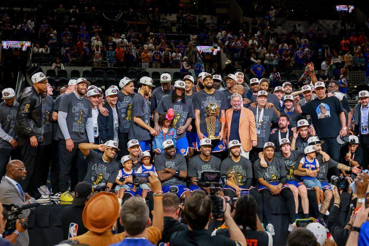 Knicks bateu o San Antonio Spurs e conquistou o título da NBA