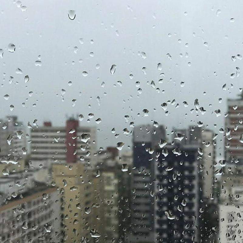 Chuva atinge a Baixada Santista entre segunda (15) e quarta (17); na sexta (19), os termômetros caem