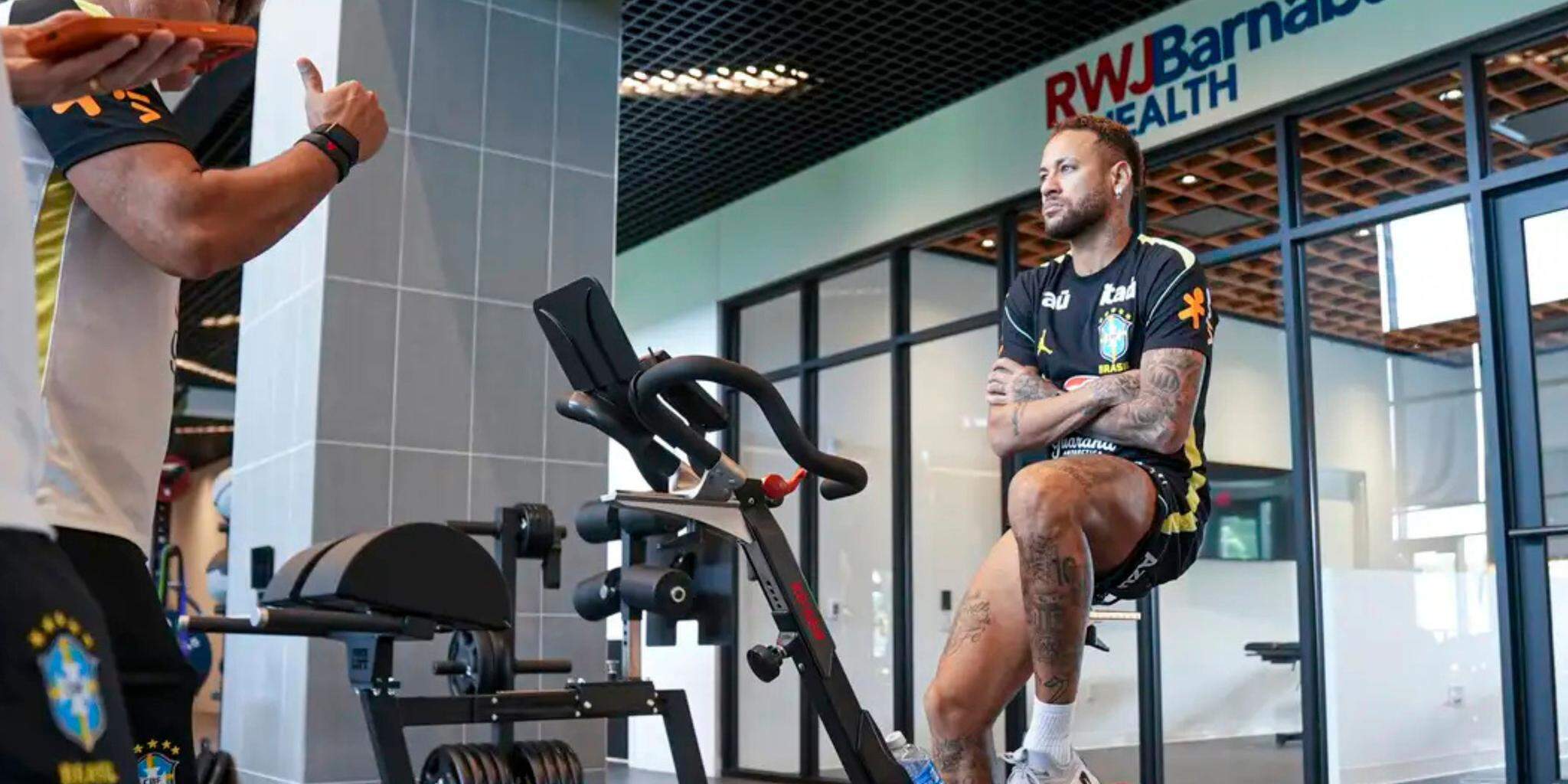 Neymar faz novo exame e segue sem treinar na seleção brasileira