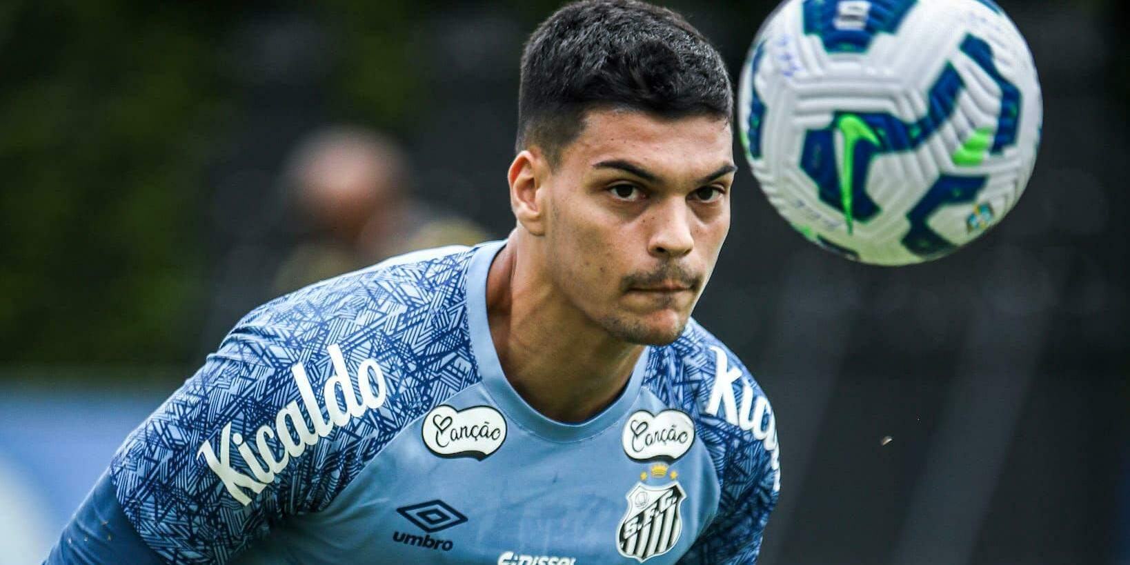 Ídolo da torcida, Gabriel Brazão pode deixar a Vila se o clube receber uma boa proposta