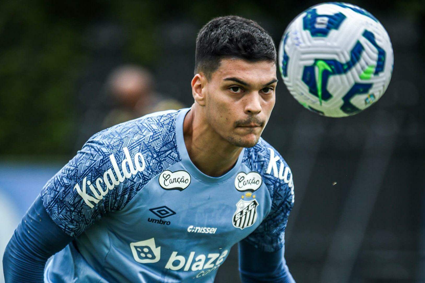 Santos define futuro de jogadores com volta de férias e viagem a Portugal