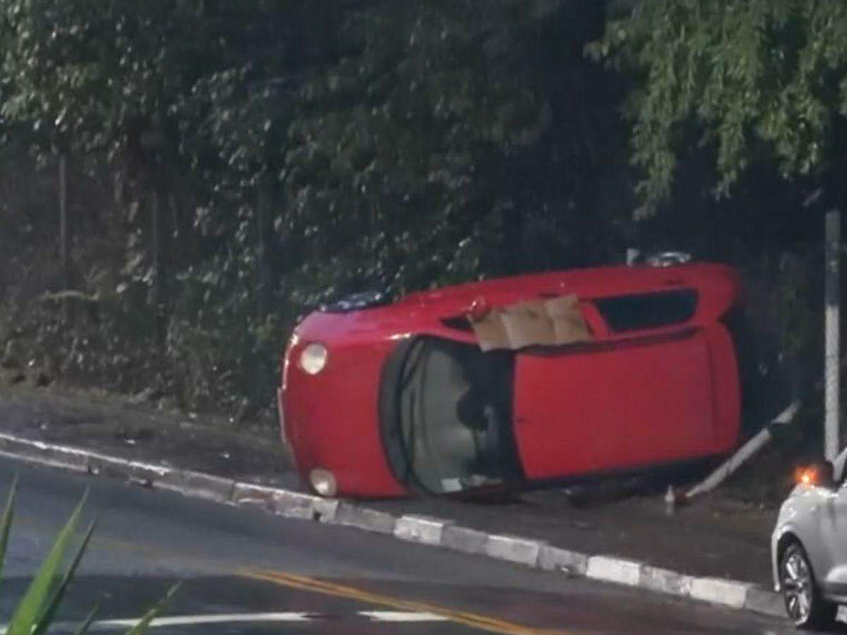 Motorista acionou guincho particular para remoção do veículo