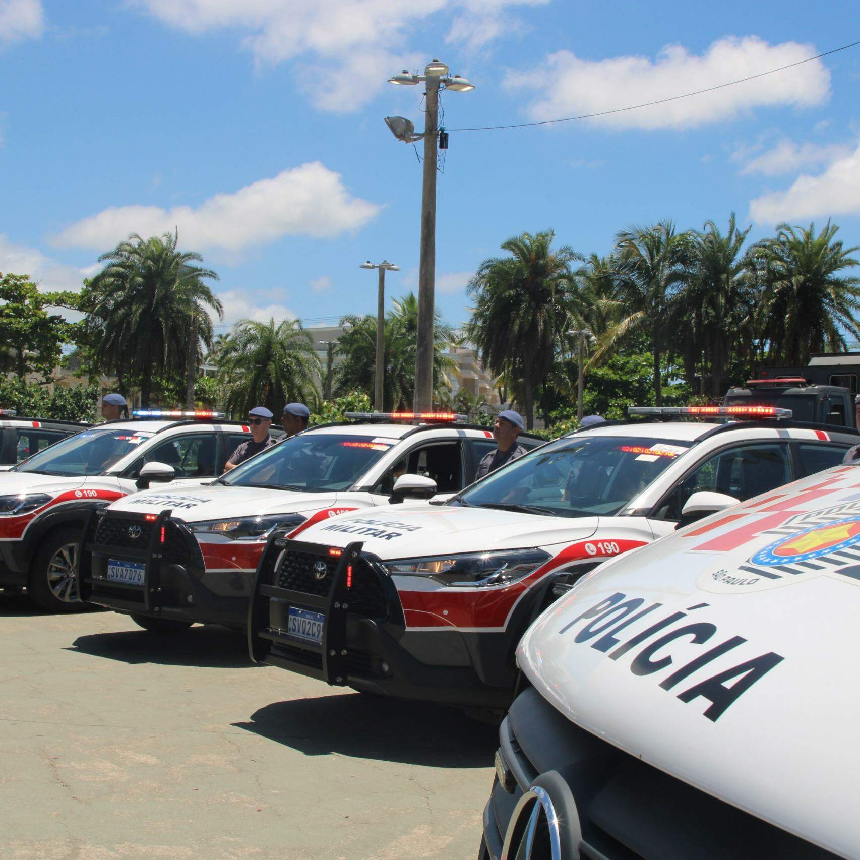 Entre as entregas imediatas, segundo o Governo do Estado, estão 24 viaturas para a Polícia Militar e sete veículos para a Polícia Civil