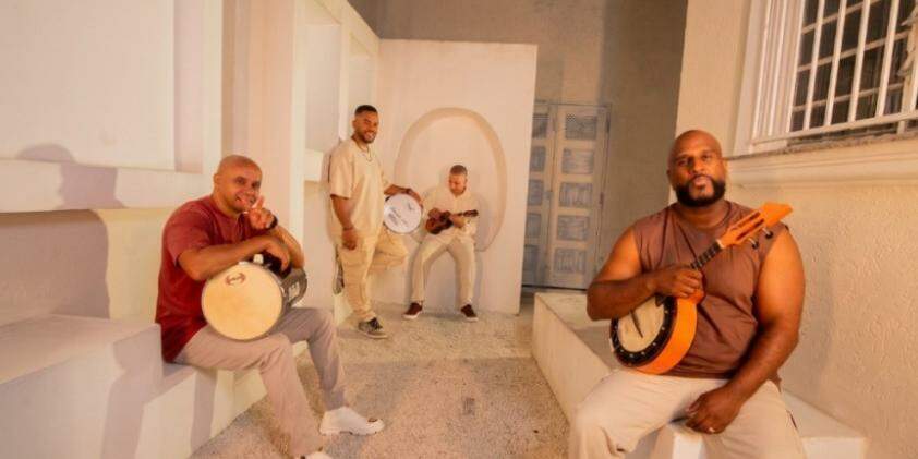 Entre as músicas que irão embalar a noite estão Me Apaixonei pela Pessoa Errada, Gamei e Telegrama