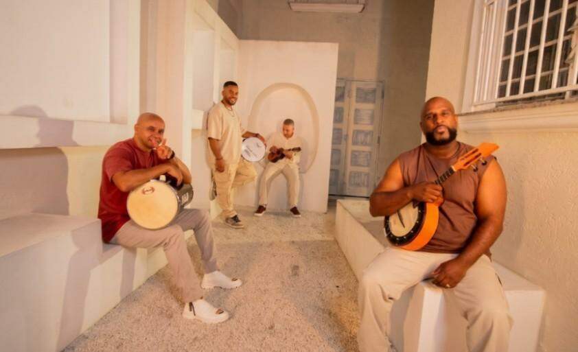 Entre as músicas que irão embalar a noite estão Me Apaixonei pela Pessoa Errada, Gamei e Telegrama