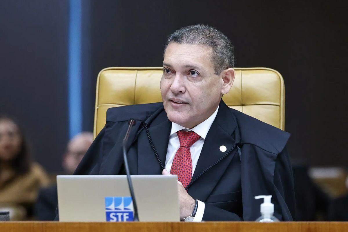Nunes Marques será o relator de ação de Flávio contra Lula por ameaça e incitação ao crime