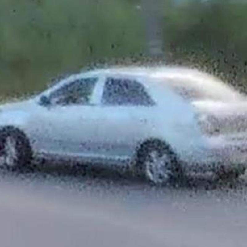 Motorista chegou a parar o veículo, mas não prestou socorro após o atropelamento