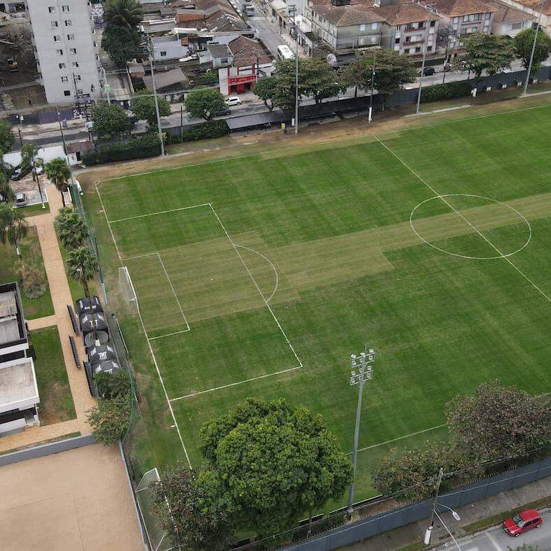 O Santos ocupa a área da União, onde fica o CT Rei Pelé, no Jabaquara, desde 1996