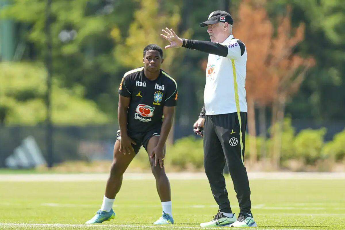 O treinador, porém, evitou confirmar quem pode sair ou entrar na equipe em relação ao time do empate por 1 a 1 com Marrocos, no último sábado (13), em Nova Jersey.