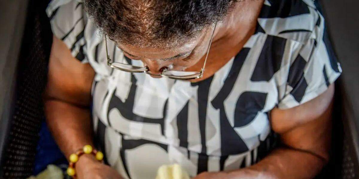 Programa de atenção domiciliar amplia cuidado aos idosos no país