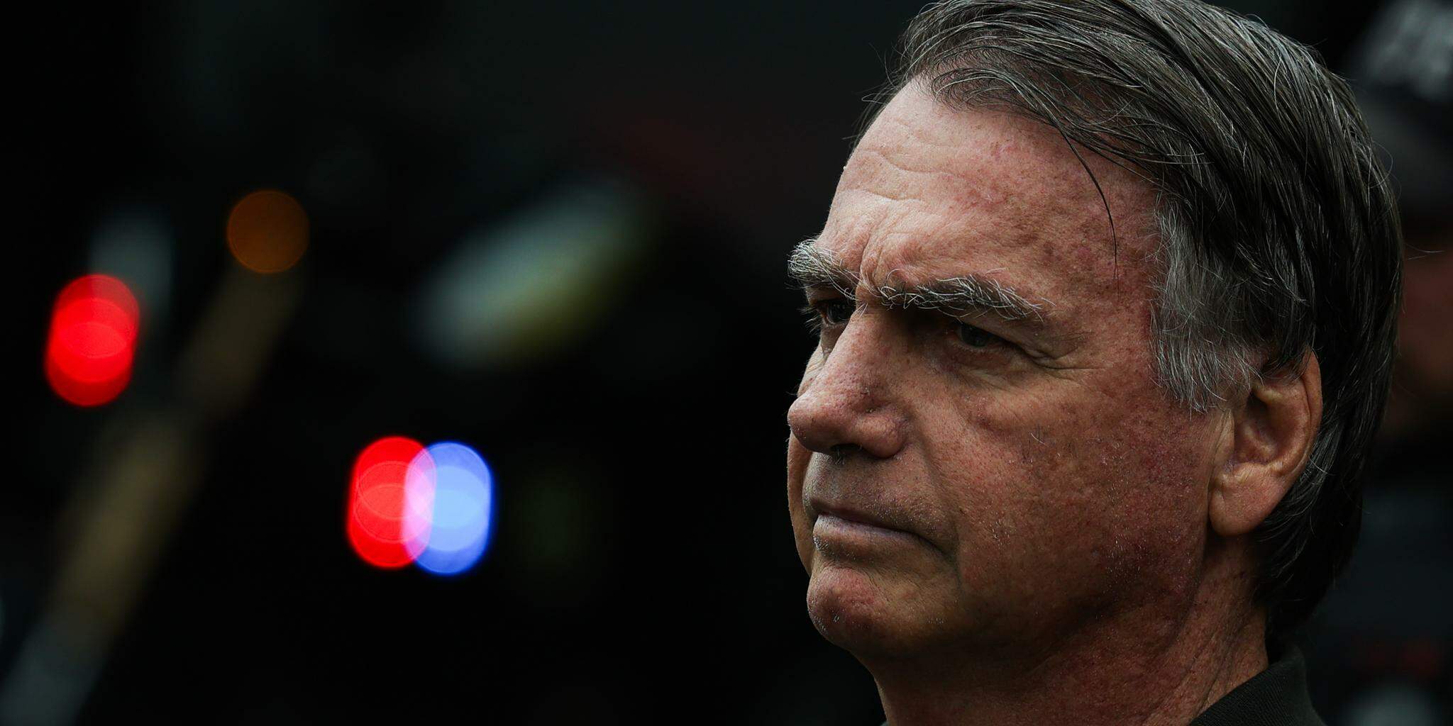 Bolsonaro foi condenado pelo STF a uma pena de 27 anos e três meses por tentativa de golpe de Estado