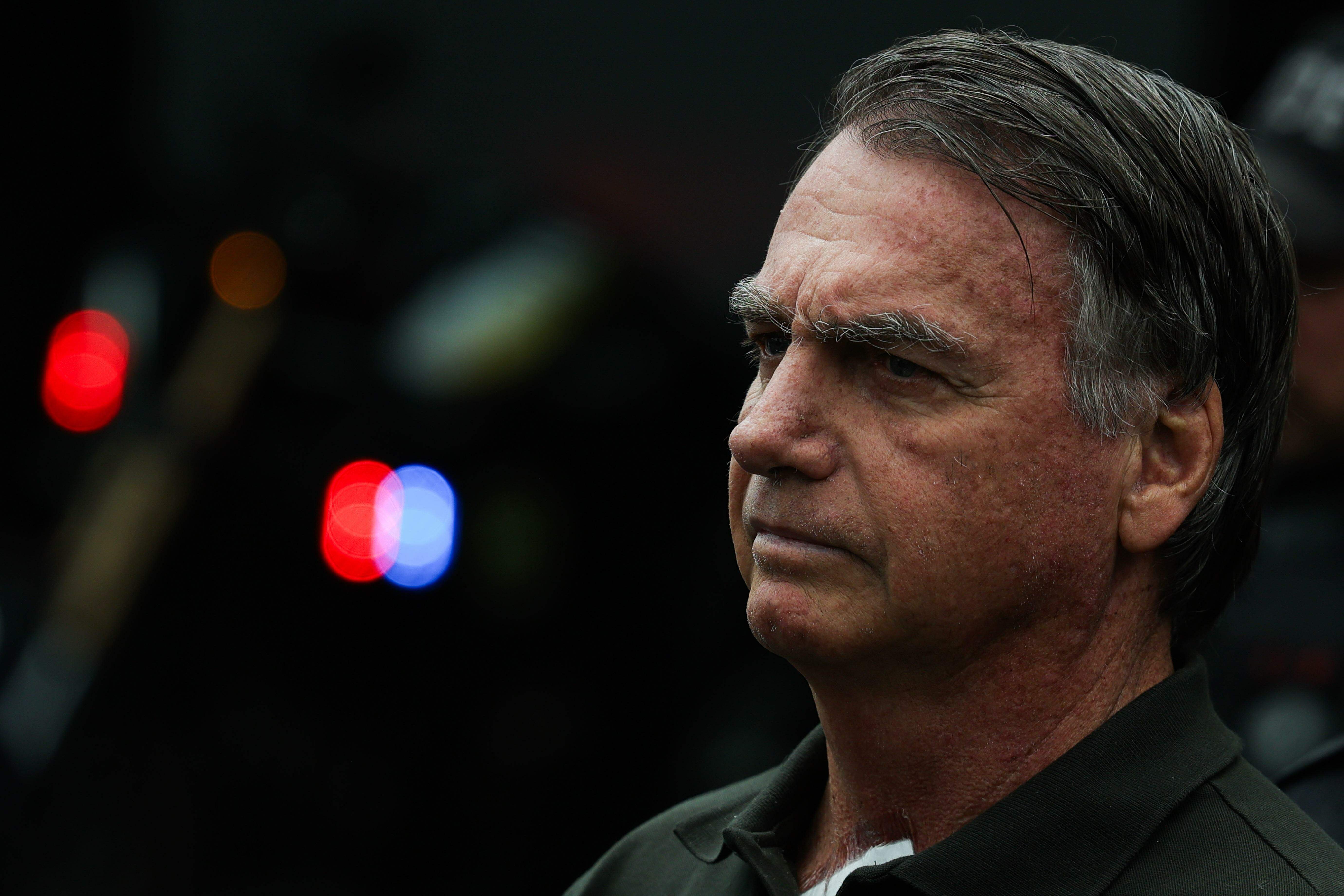 Bolsonaro foi condenado pelo STF a uma pena de 27 anos e três meses por tentativa de golpe de Estado