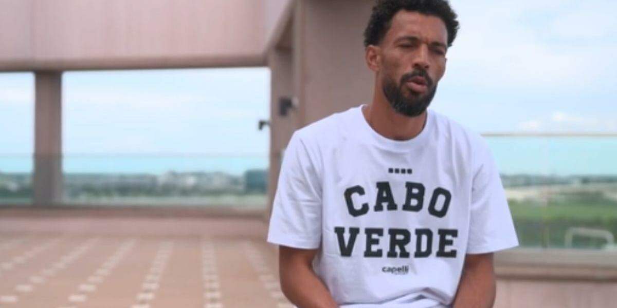 Infantino se emociona com Vozinha e registra encontro com mãe do goleiro de Cabo Verde na Copa