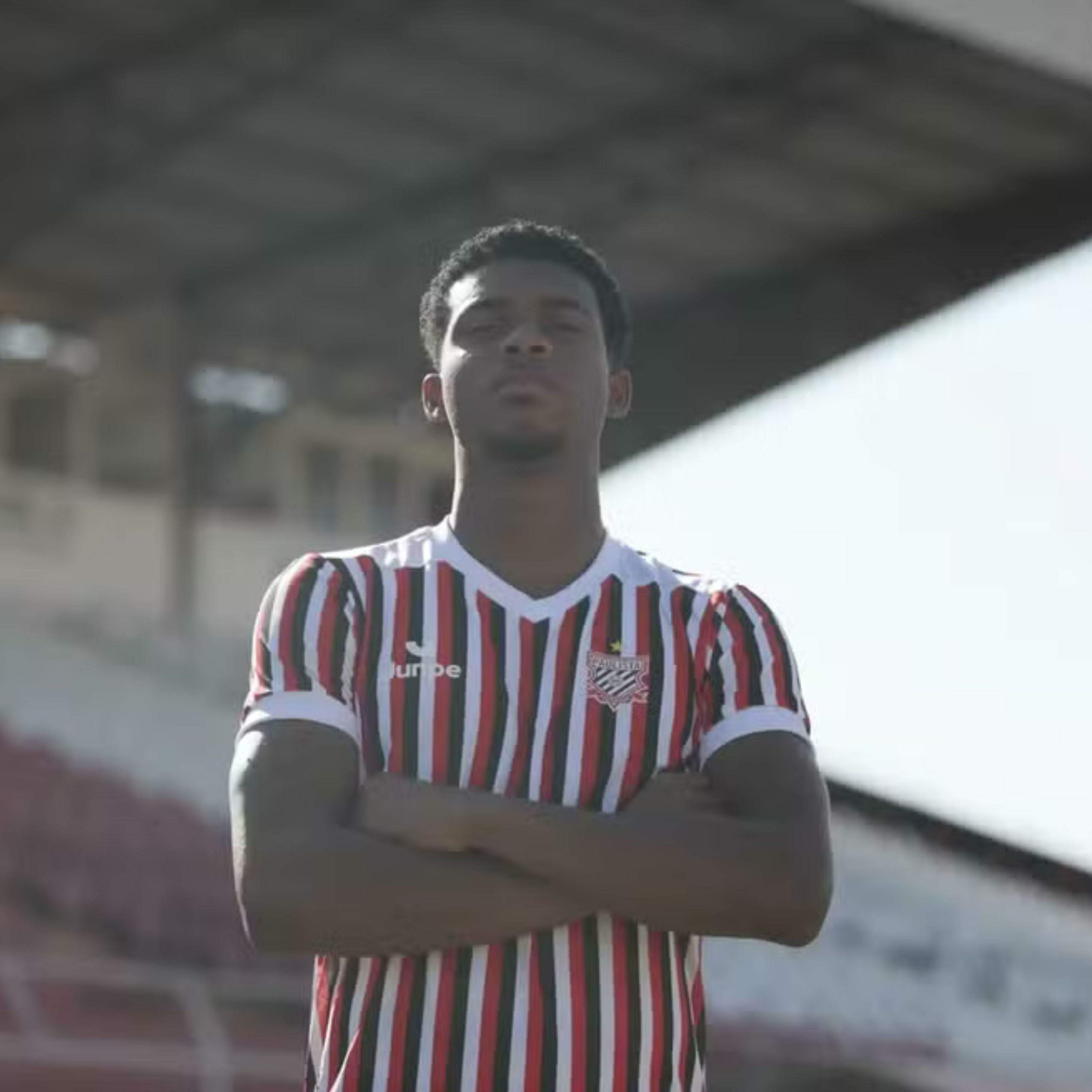 Jogador de 20 anos do Paulista do Jundiaí sofre parada cardíaca durante treino