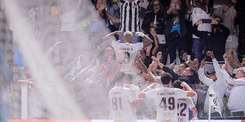 O Santos vai reencontrar a torcida na Vila Belmiro no dia 25 de julho, contra a Chapecoense