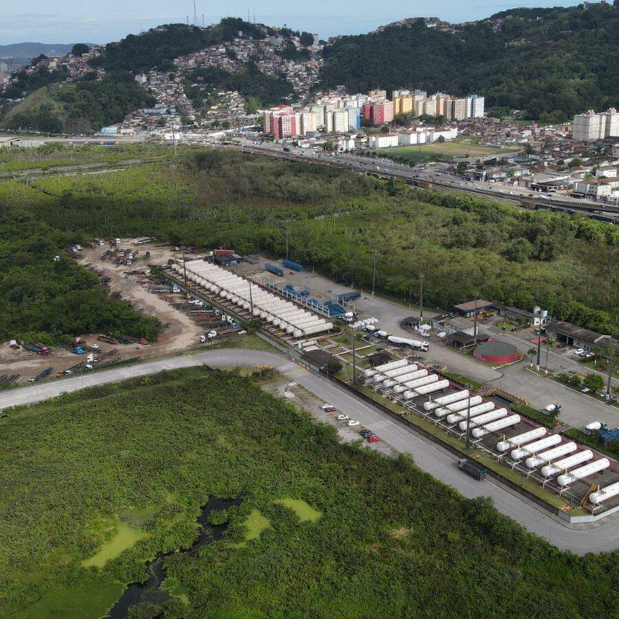 Área tem 242 mil metros quadrados e fica na Avenida Augusto Barata, entre os bairros Alemoa e Saboó