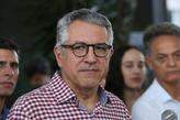 Ministro da Saúde, Alexandre Padilha (ao centro), é esperado na Baixada Santista nesta quarta-feira (24)