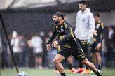 Rincón chegou à Vila em 2023, mas nunca chegou a ser titular absoluto no meio-campo santista