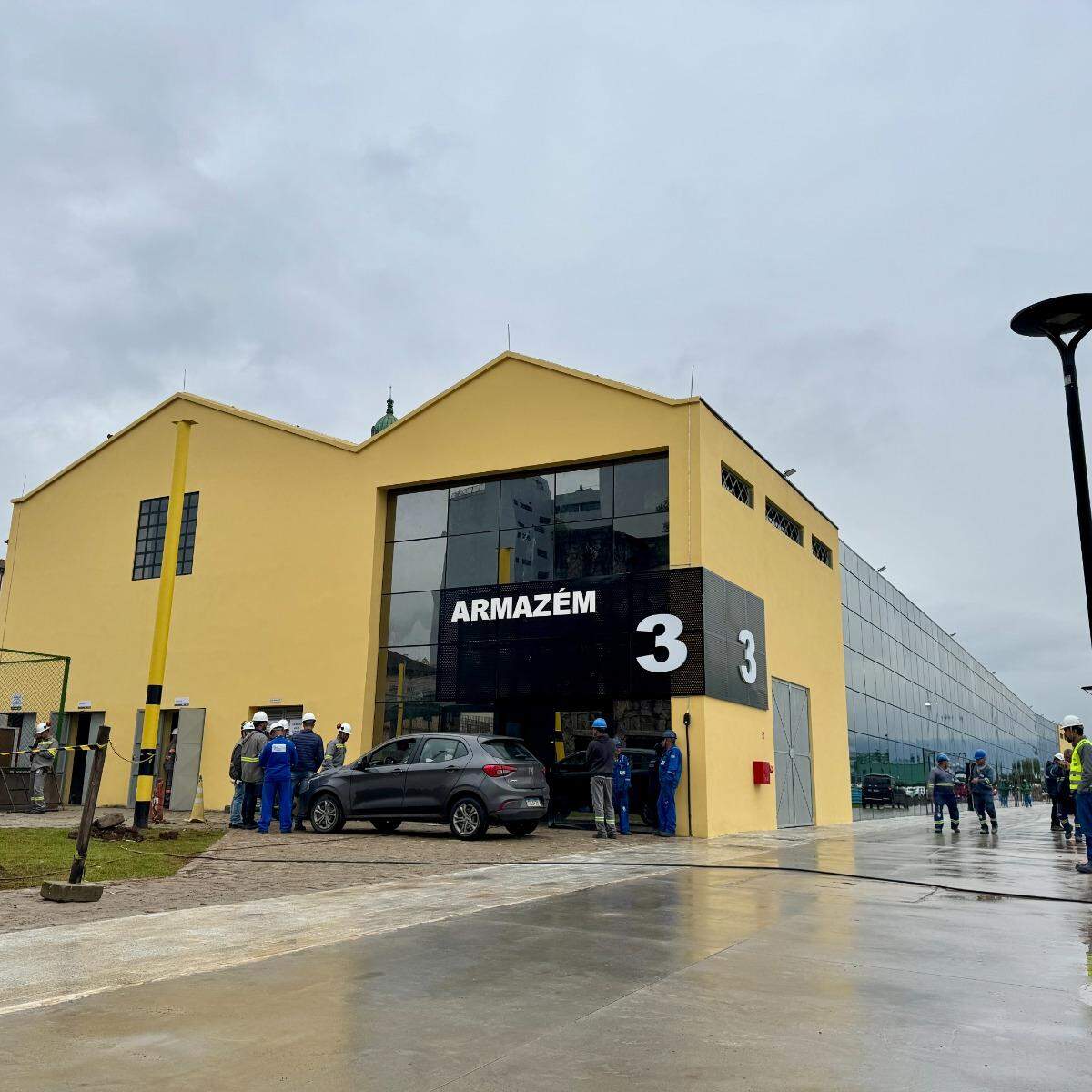 A 2,127-square-meter venue designed to host live music performances and events with a capacity of up to 3,000 people