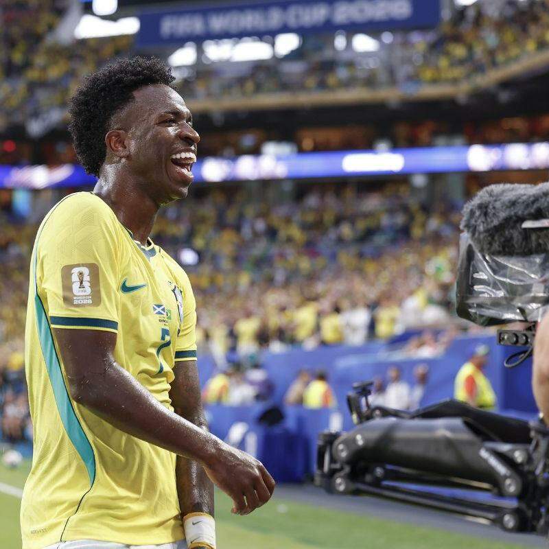 CBF protesta à Fifa contra gol anulado de Vini Jr. na Copa e cita lance de gol de Messi