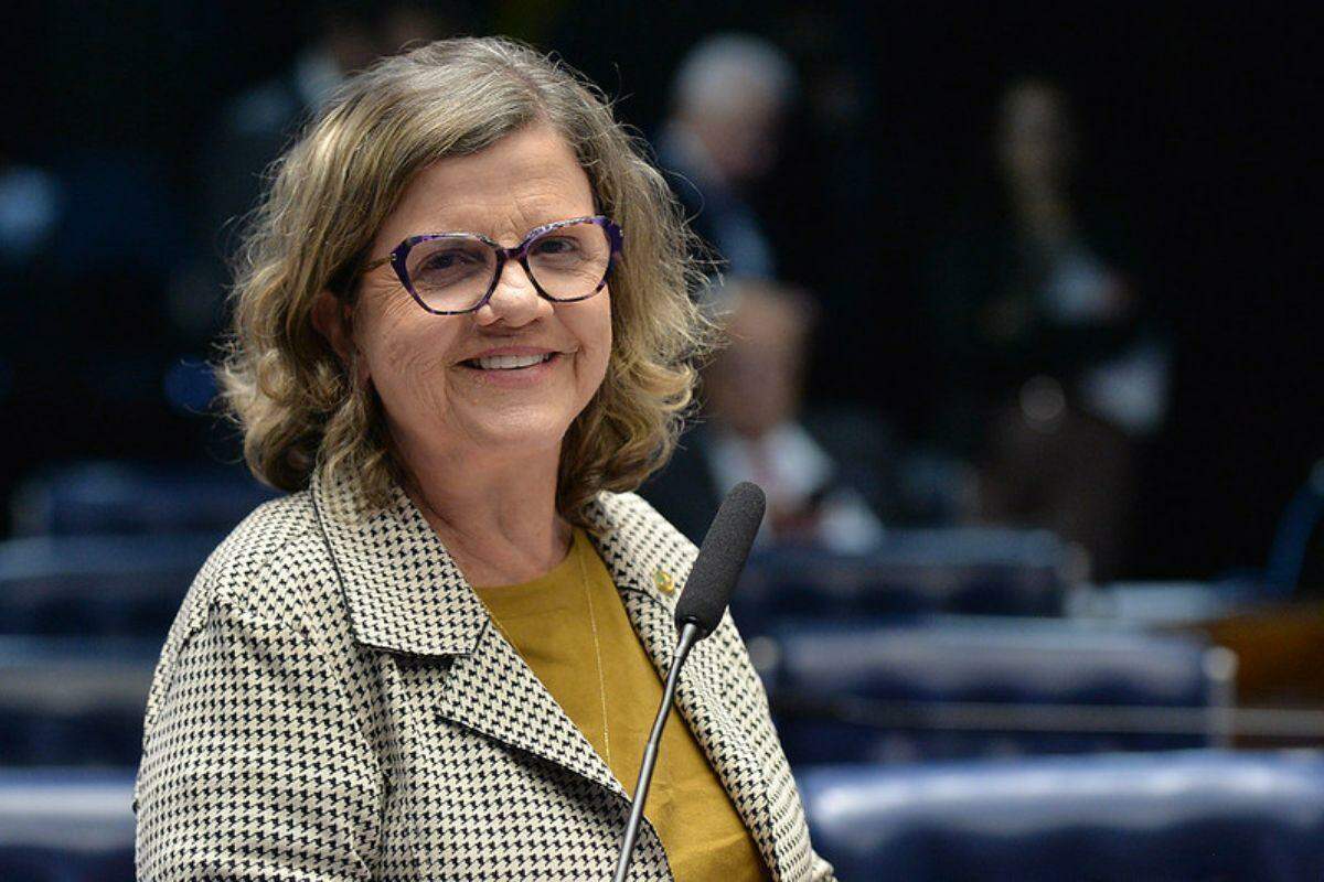 Lula escolhe Teresa Leitão como nova líder do governo