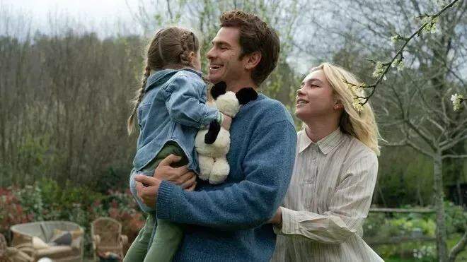 Todo Tempo que Temos é estrelado por Florence Pugh e Andrew Garfield, e está disponível no Prime Vídeo