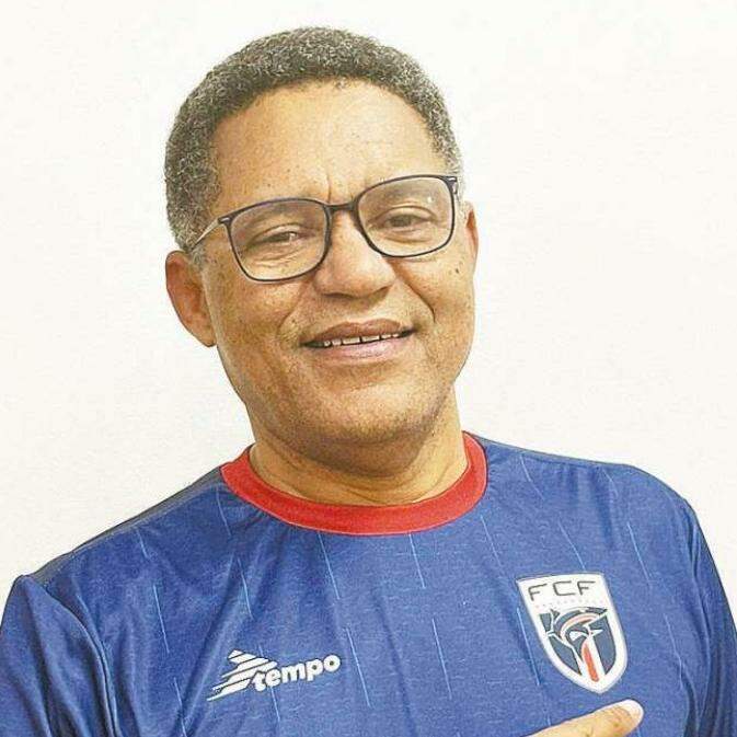 "No início da Copa davam apenas 1% de chance para Cabo Verde. Nós respondíamos que tínhamos 1% de chance e 99% de coragem e fé", diz José Augusto