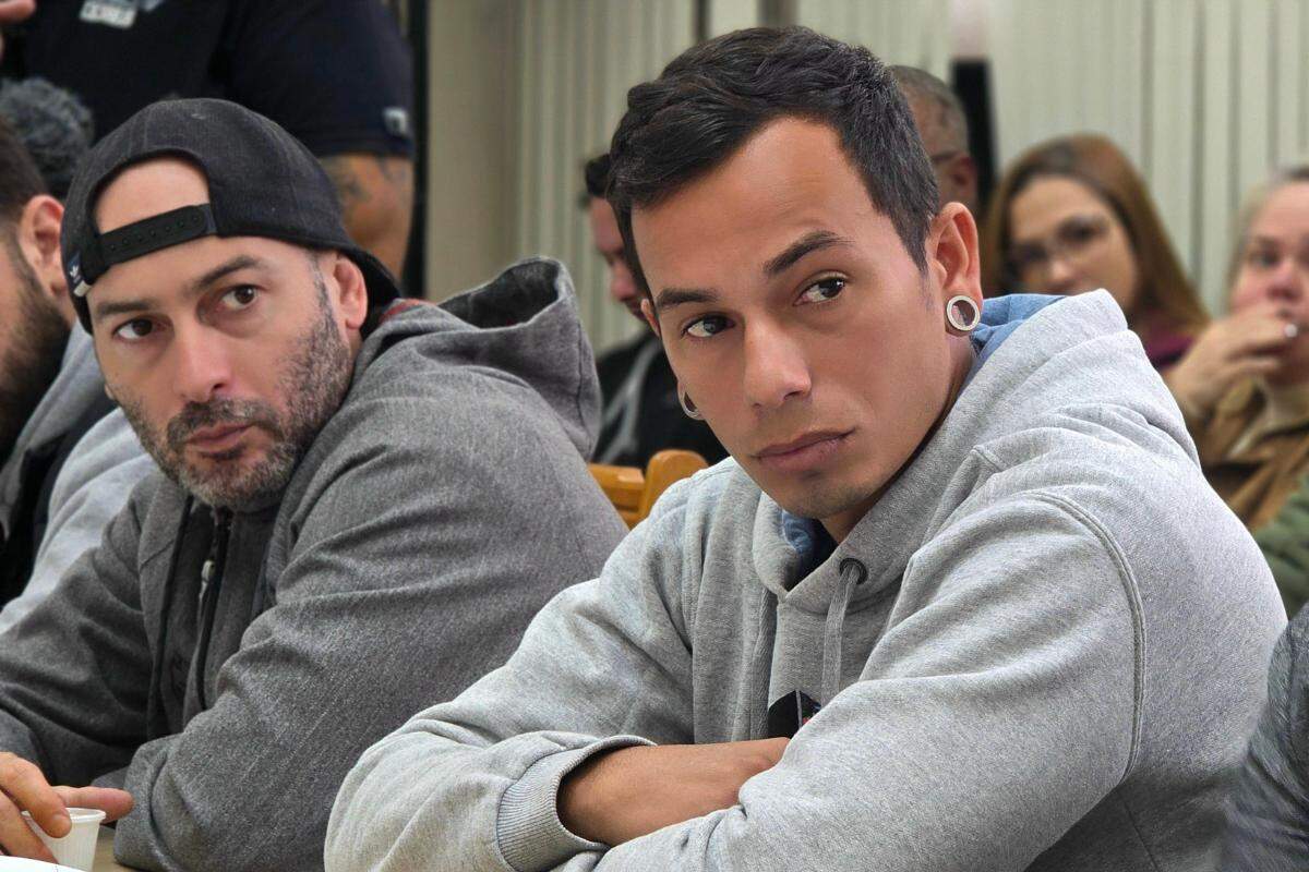A cerimônia contou com uma comissão formada por skatistas que acompanharão e auxiliarão o andamento das obras