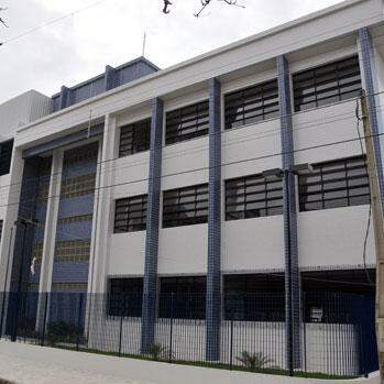 As agressões aconteceram na Escola Municipal Vereador Felipe Avelino de Moraes, em Praia Grande