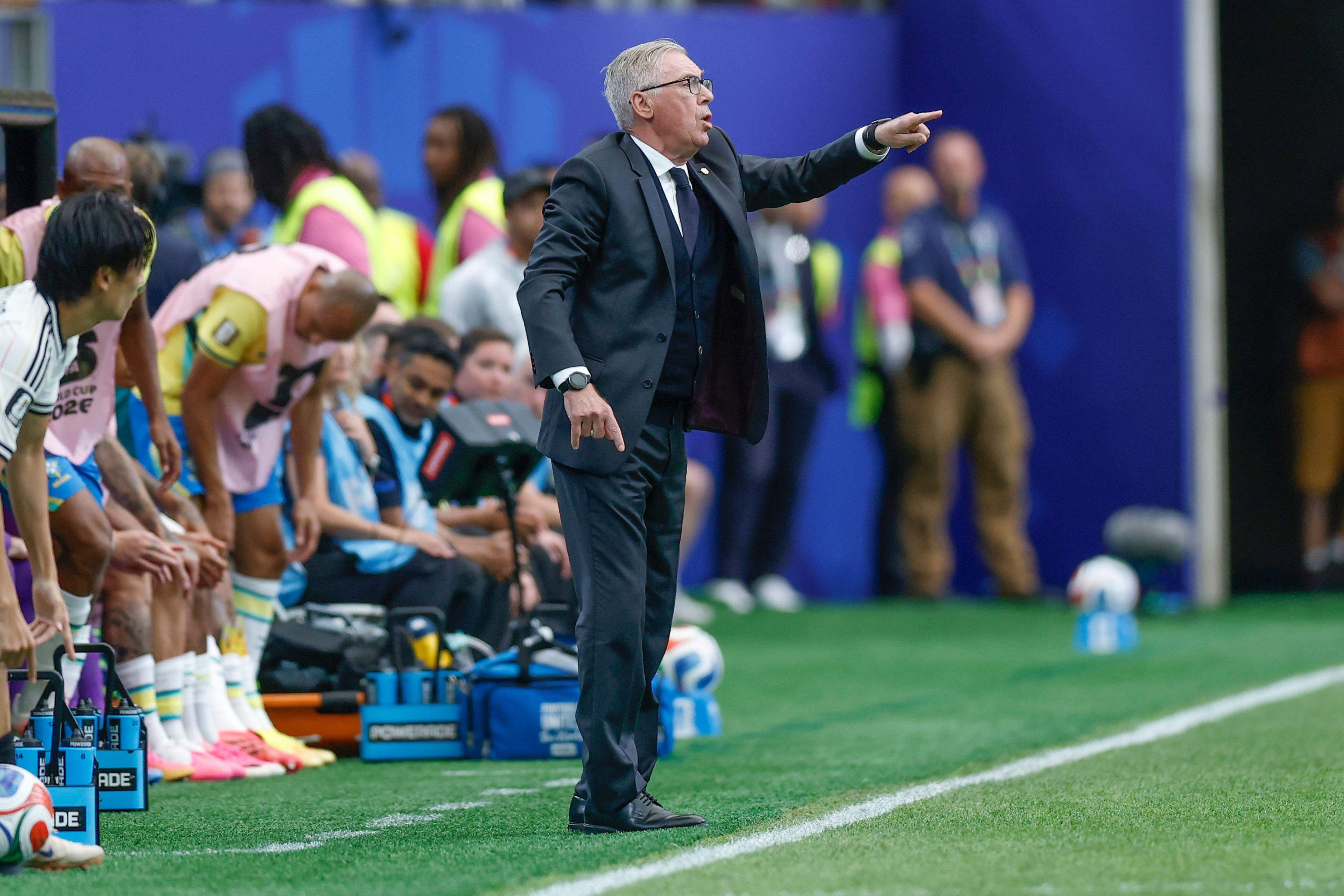 "Merecemos ganhar, equipe não perdeu a paciência, estava bem desde a primeira parte", afirma Carlo Ancelotti