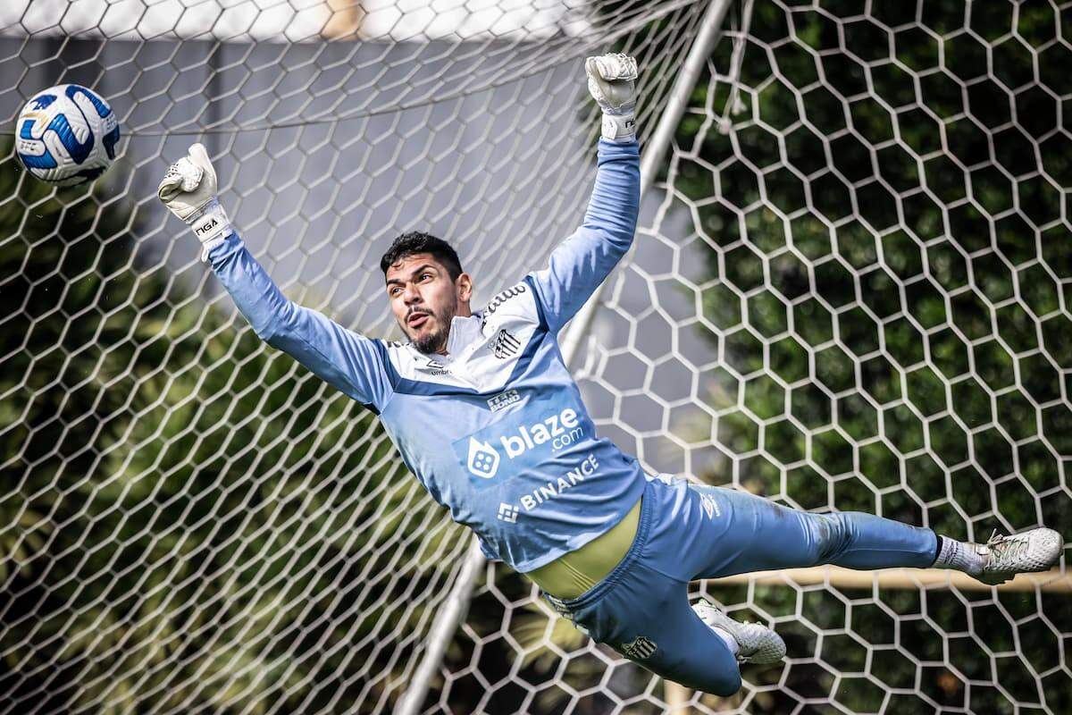 Santos analisa futuro de João Paulo após empréstimo ao Bahia