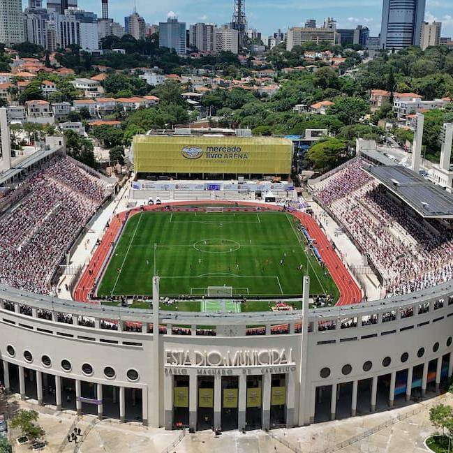 O Santos voltará a jogar na Mercado Livre Arena Pacaembu, em São Paulo, depois de seis anos