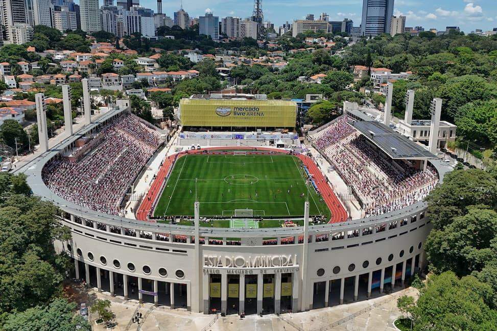 O Santos voltará a jogar na Mercado Livre Arena Pacaembu, em São Paulo, depois de seis anos