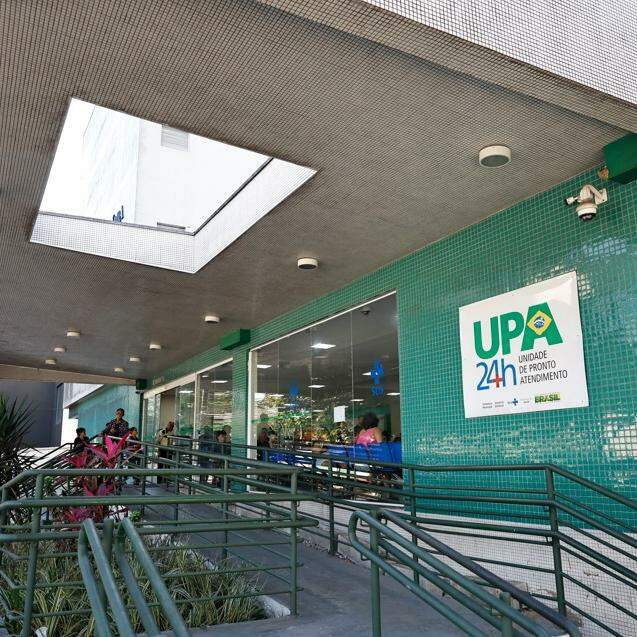 Unidade de Pronto Atendimento Central, na Vila Mathias, tem dois médicos com RQE; contratos mudarão