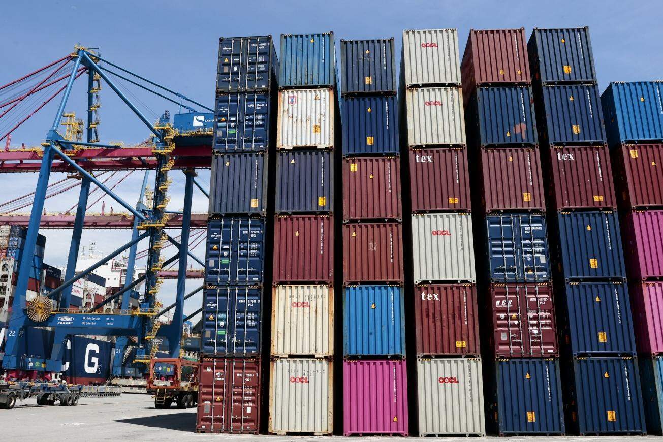 Com a modernização das instalações portuárias, complexo santista superou 5,9 milhões de TEU em 2025
