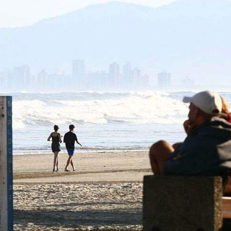 Sol marca presença na Baixada Santista no fim de semana, mas tempo frio continua