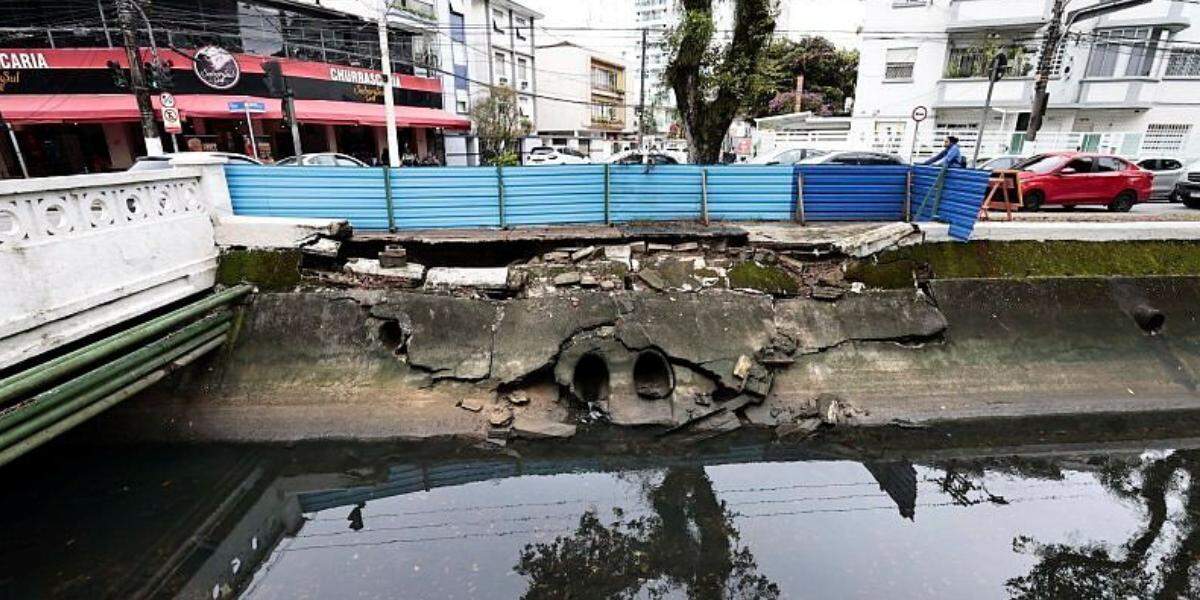 Obras para recuperação de trecho no Canal 4, em Santos, seguem em andamento