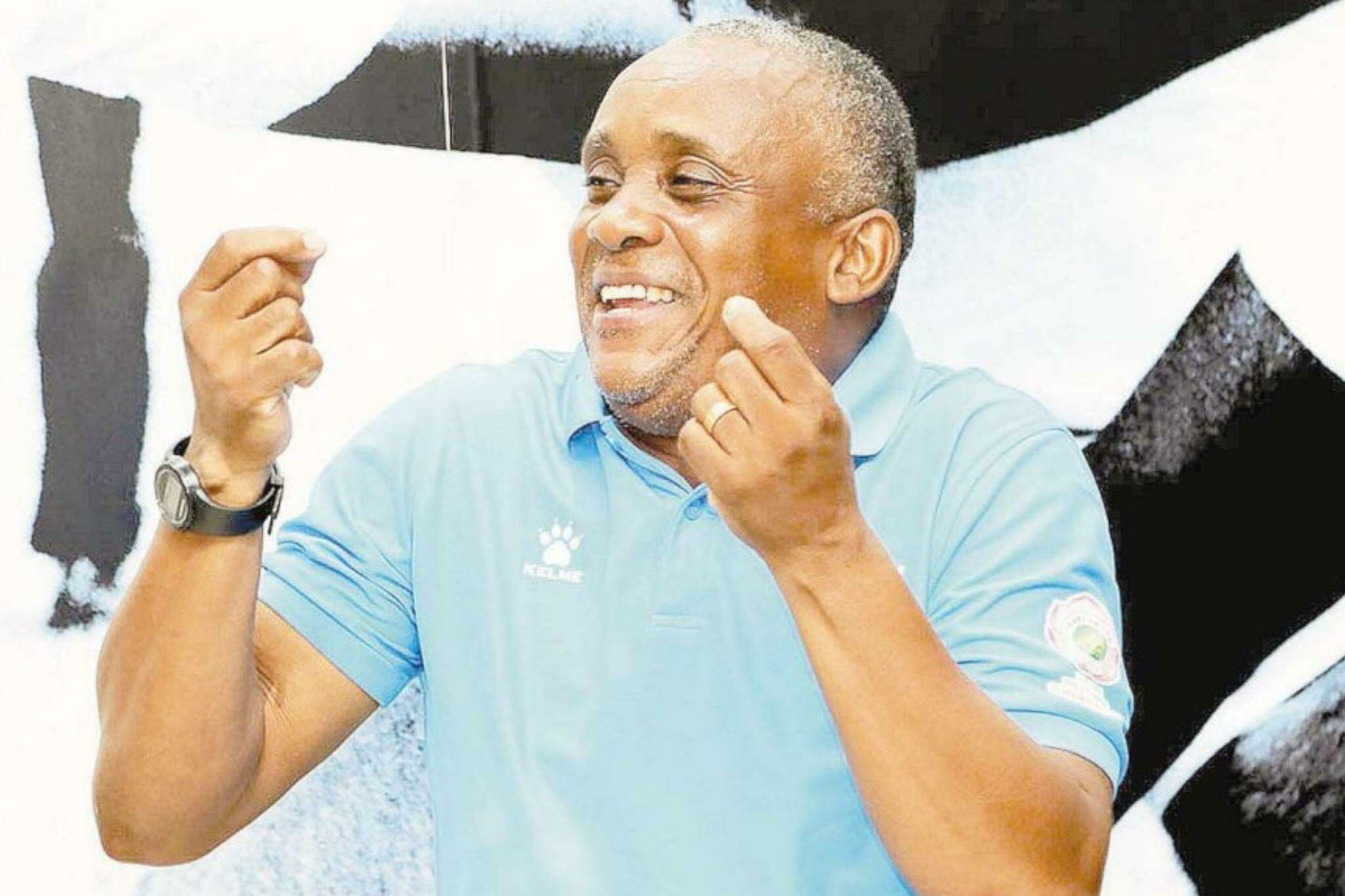Distante do trabalho com o futebol, o ex-atacante Juary recuperou o bom humor e a alegria de viver acatando uma sugestão da esposa