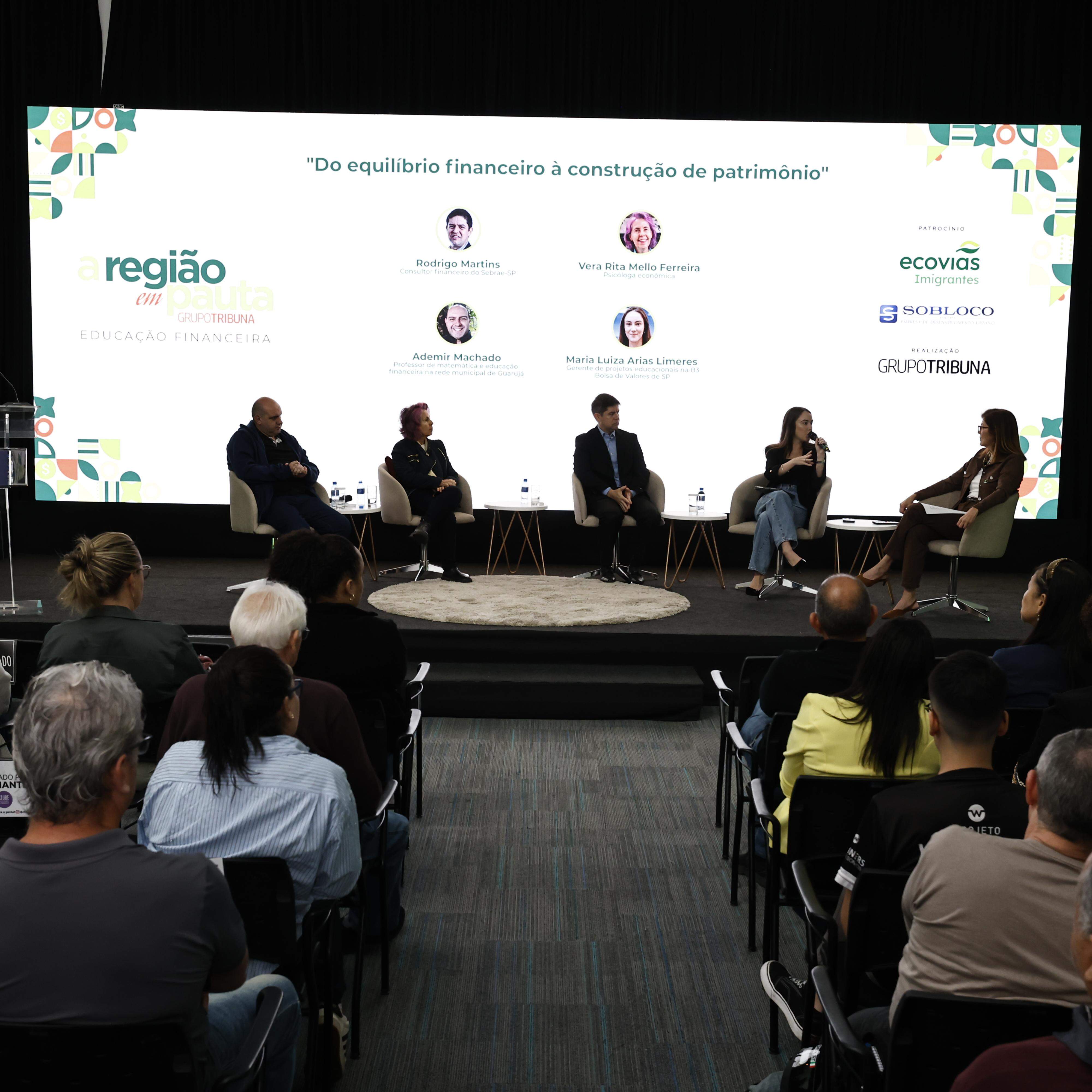 Encontro do Fórum A Região em Pauta foi realizado na última segunda-feira, no auditório do Grupo Tribuna
