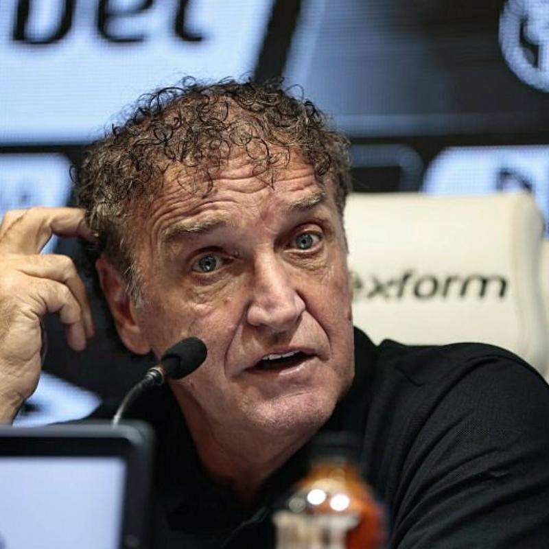 Cuca valoriza os Meninos da Vila e promete extrair o máximo do Santos no decorrer da temporada