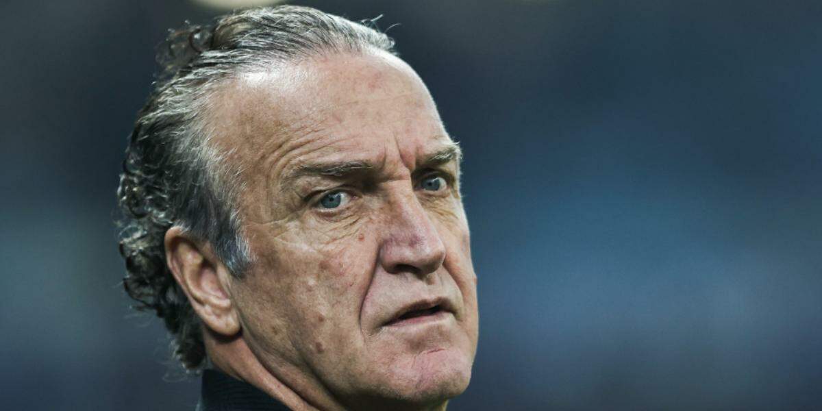 Cuca (foto) promoveu testes na equipe do Santos durante amistoso no Pacaembu