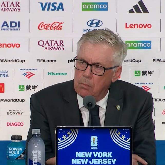 Ancelotti lamenta eliminação e já projeta novo ciclo: "Não é o fim"