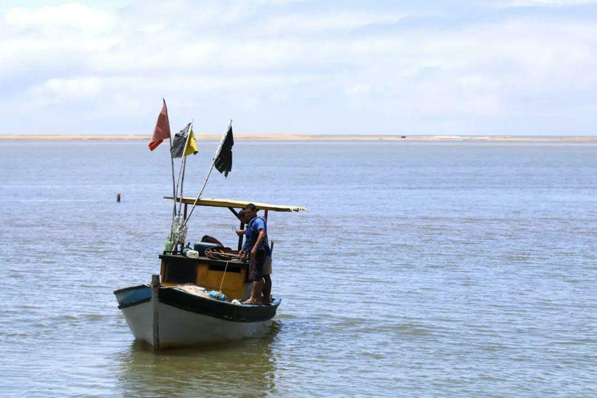Pescadores artesanais começam a receber seguro-defeso retroativo
