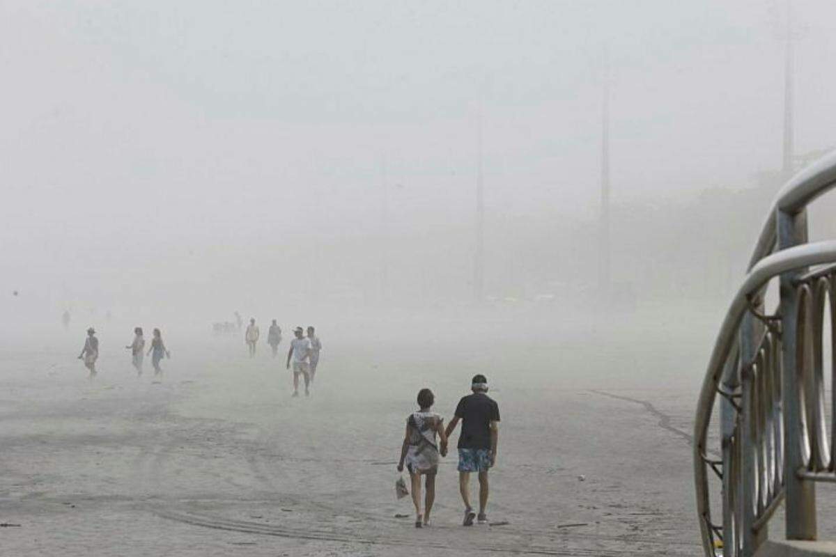 Nevoeiro causou baixa visibilidade na Baixada Santista no início de julho; ele pode voltar na sexta (10), segundo o Climatempo