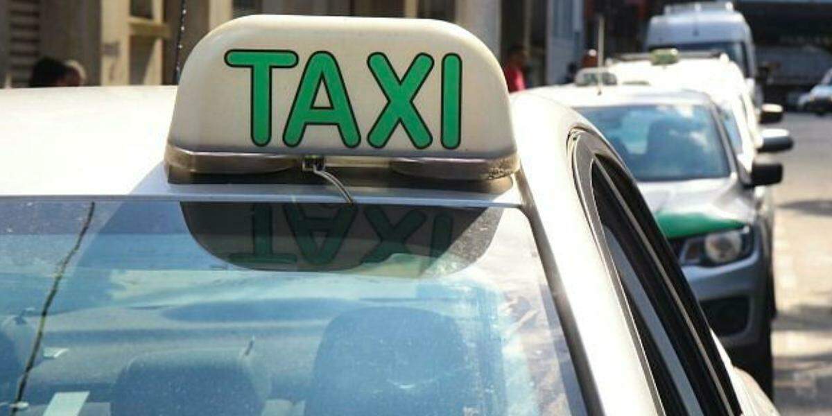 No decreto, o prefeito justifica que fixar padrões de identificação visual da frota dará mais segurança aos usuários e facilidade de fiscalização do serviço pela Prefeitura
