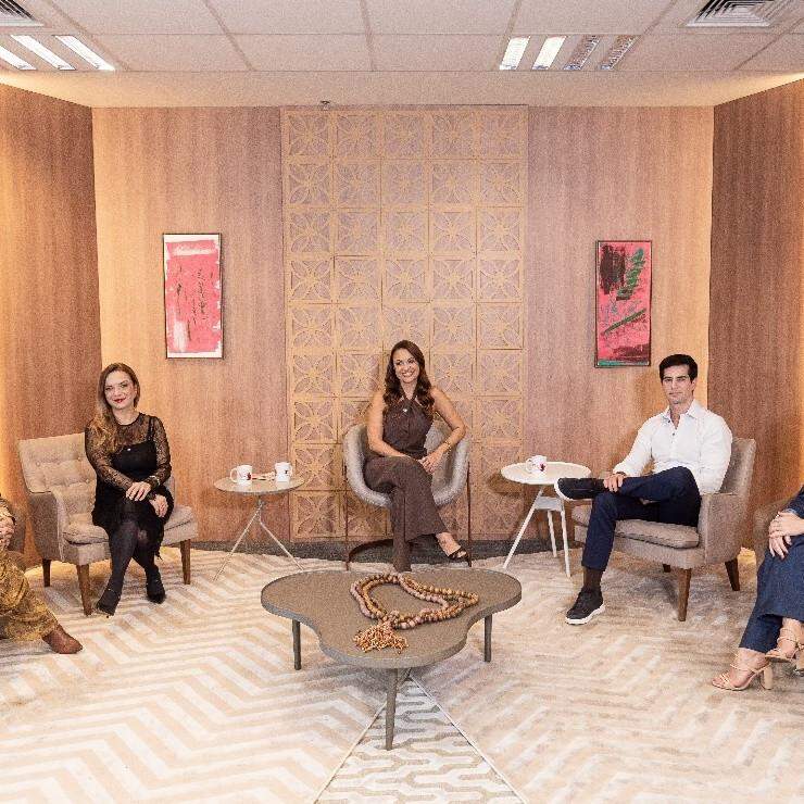 Deborah Cunha, Thaís Campregher, Vanessa Toledo, Josué Montedonio, Mithra Cherici