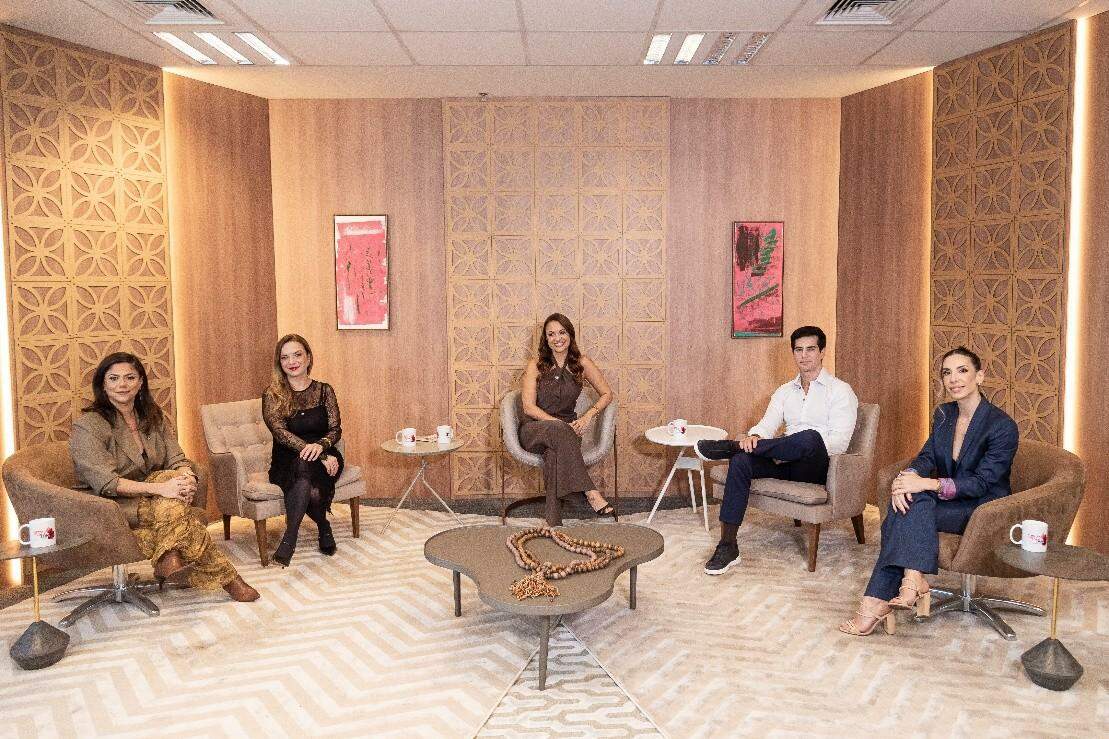 Deborah Cunha, Thaís Campregher, Vanessa Toledo, Josué Montedonio, Mithra Cherici