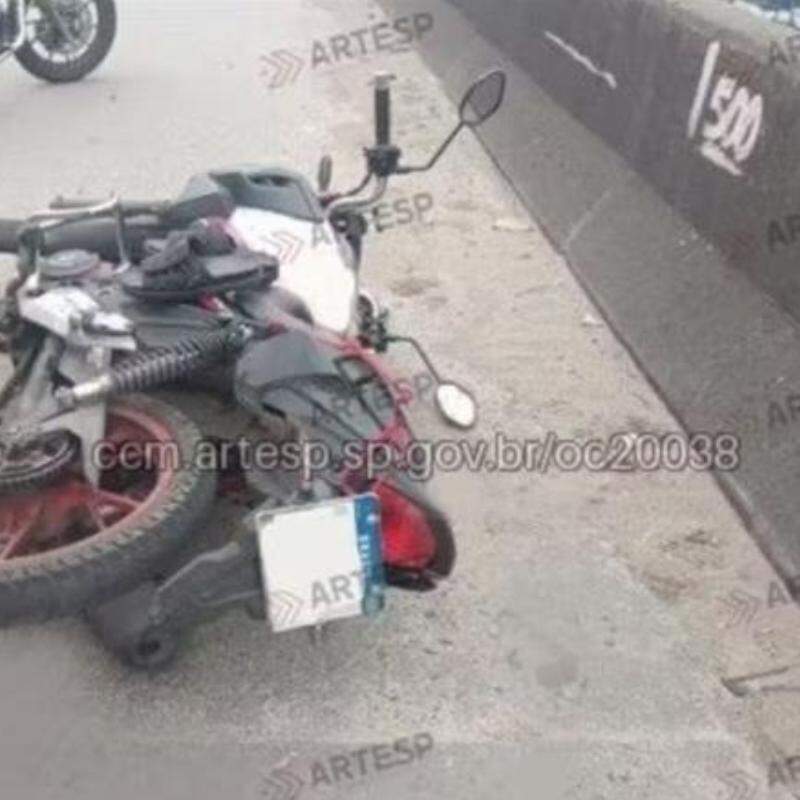 Acidente ocorreu na tarde desta quarta-feira (8) na Rodovia dos Imigrantes