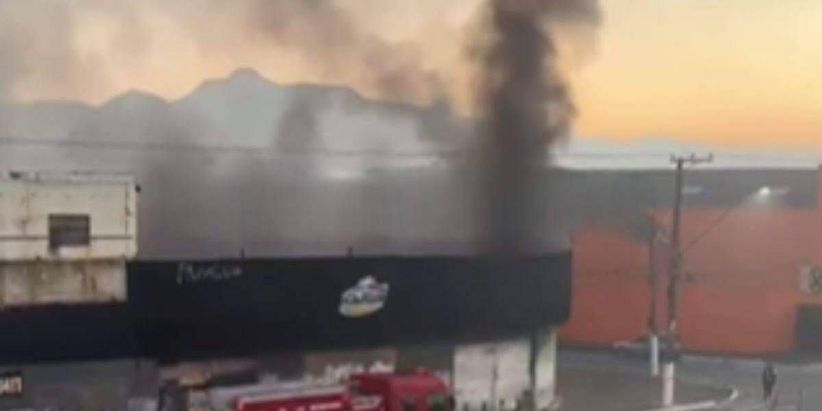 O local já abrigou um supermercado e estava desativado